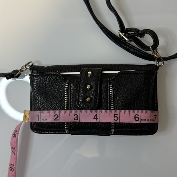 Jessica Simpson studded wallet phone holder crossbody - Picture 9 of 11